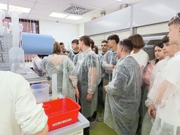 Посете Хемофарму и АУ Чачак